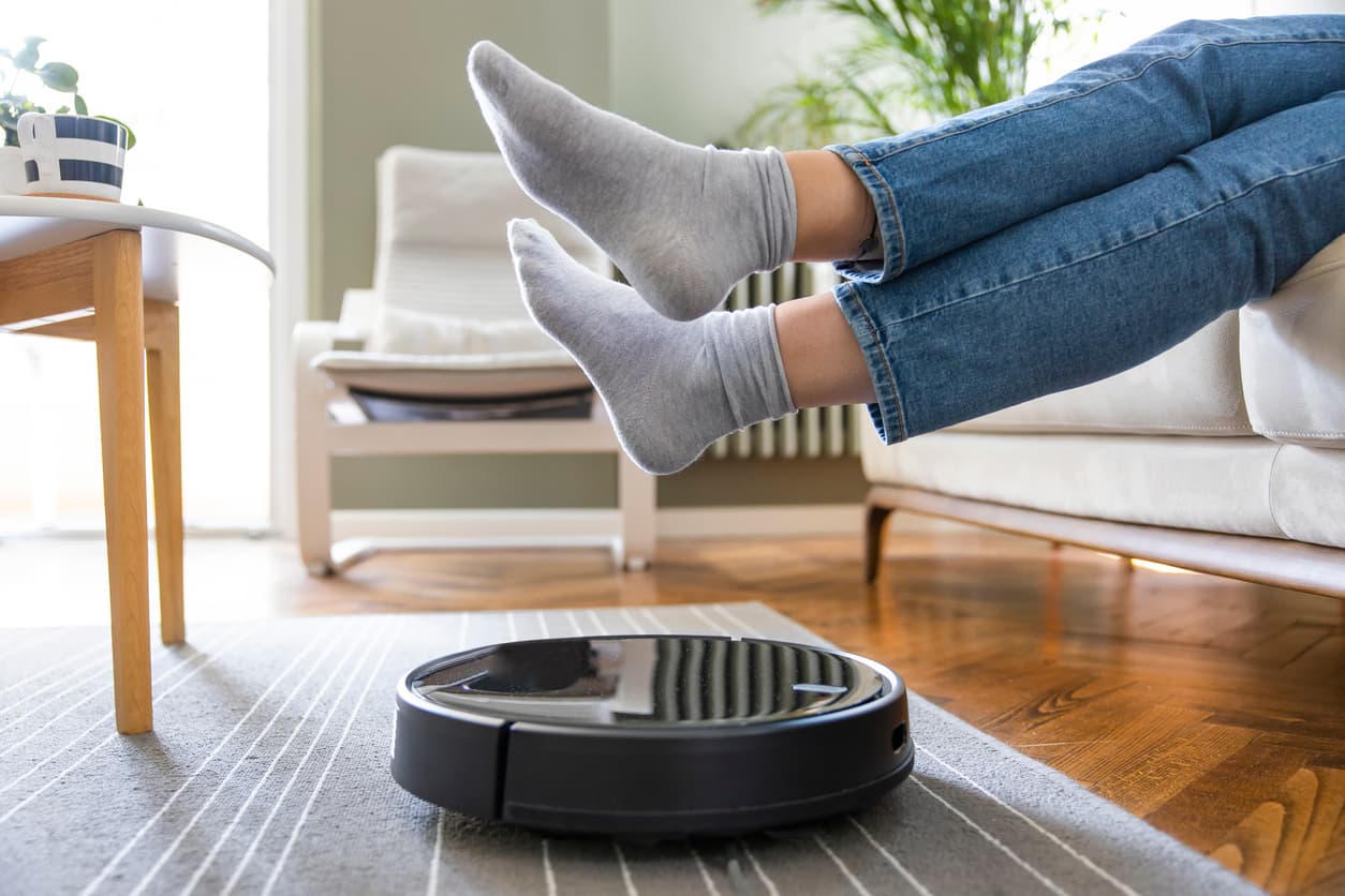 Robot vacuum cleaner